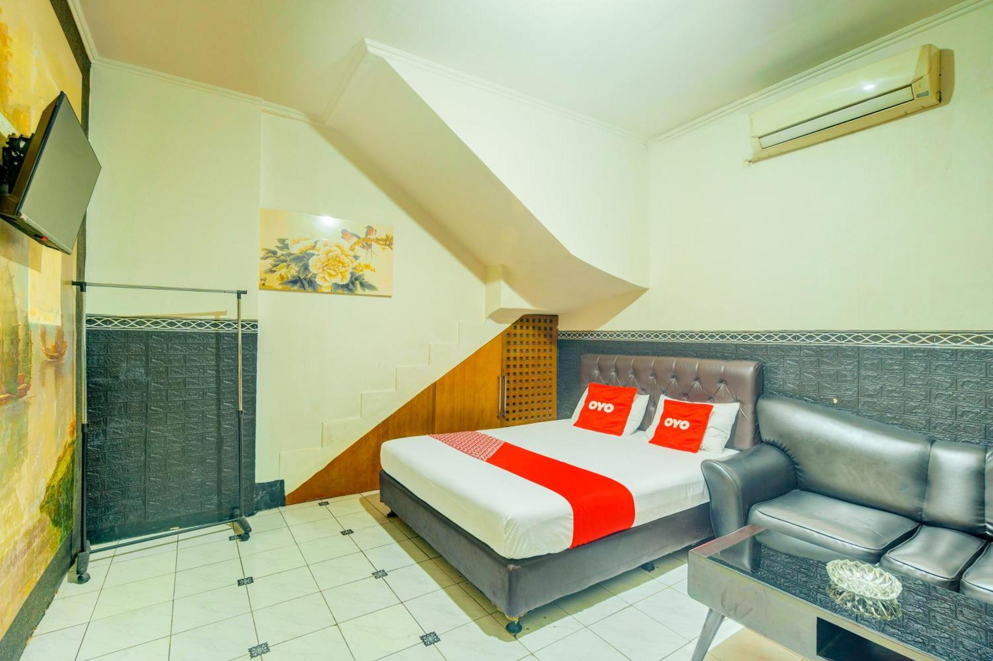 Oyo 93132 Modom Homestay Near Rs Islam Jakarta Pondok Kopi Exteriér fotografie