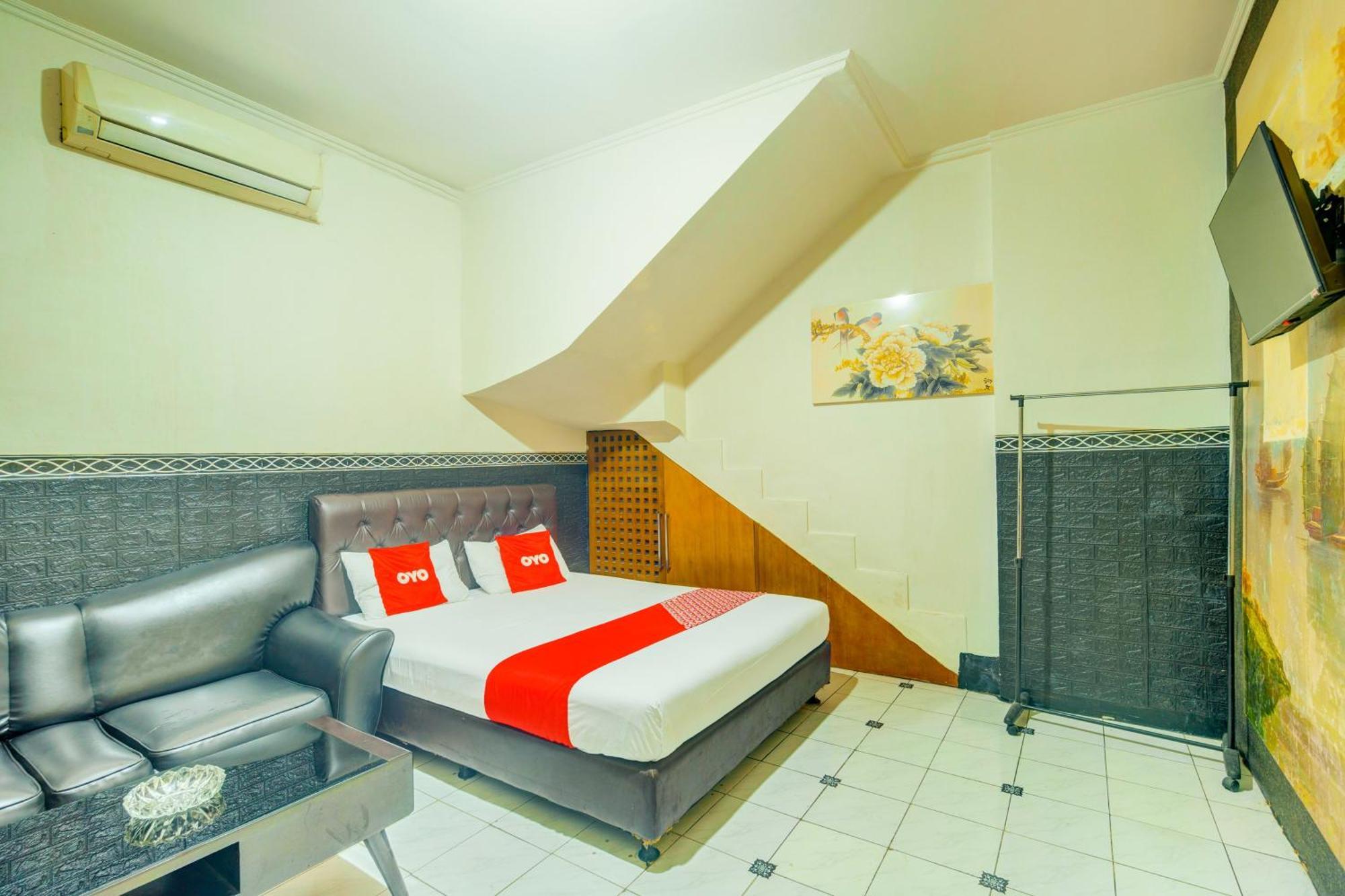 Oyo 93132 Modom Homestay Near Rs Islam Jakarta Pondok Kopi Exteriér fotografie