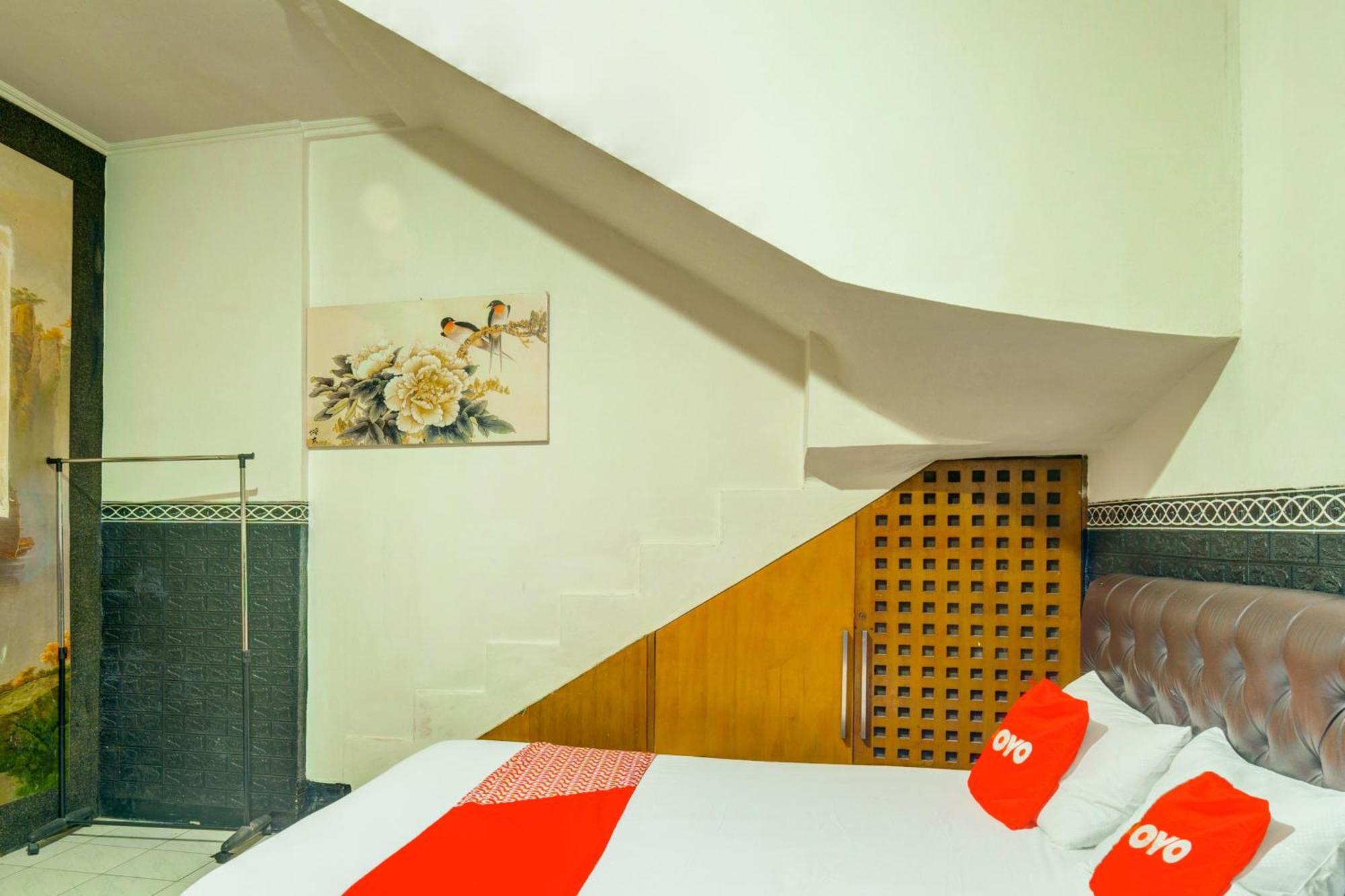 Oyo 93132 Modom Homestay Near Rs Islam Jakarta Pondok Kopi Exteriér fotografie