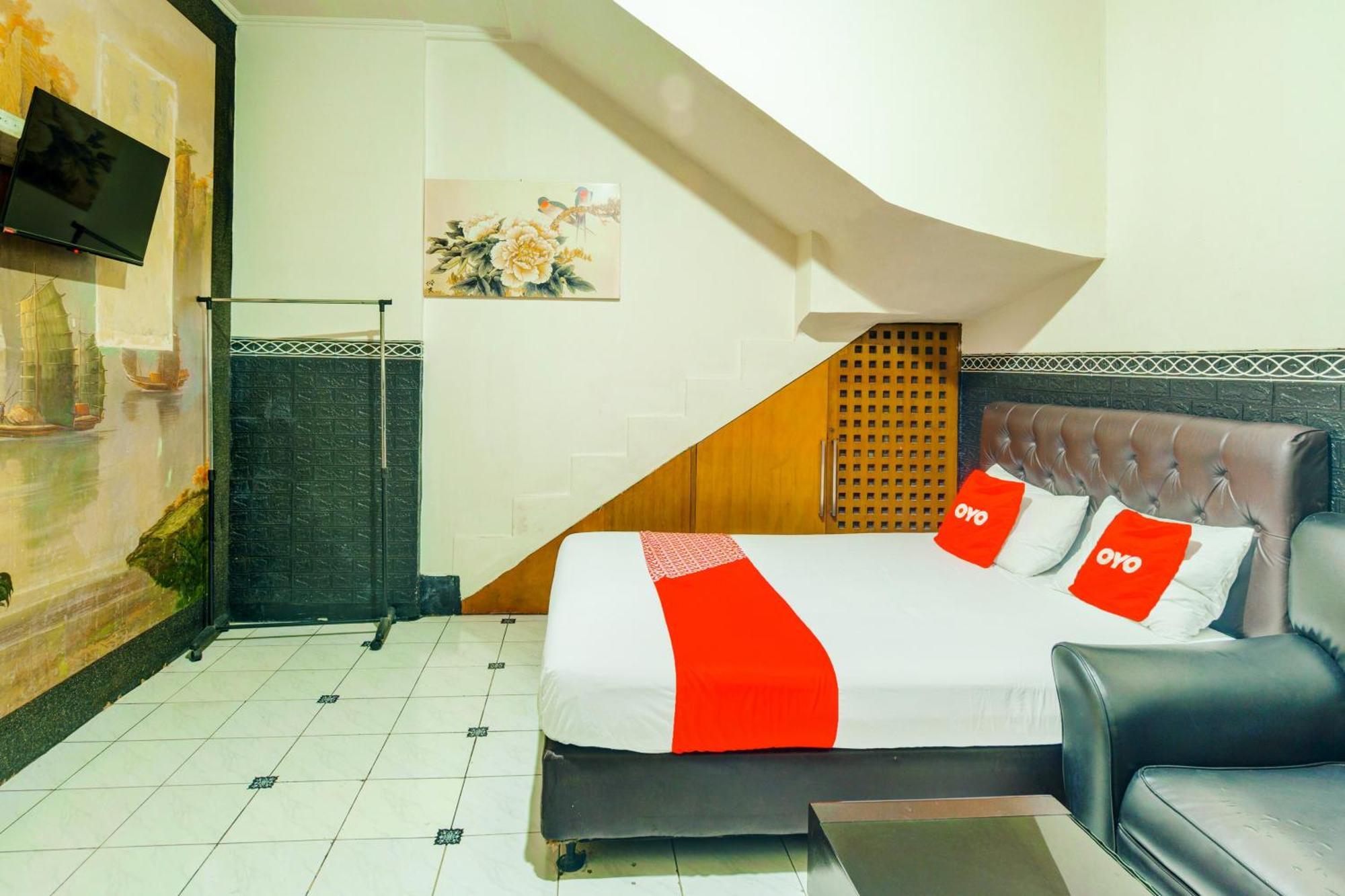 Oyo 93132 Modom Homestay Near Rs Islam Jakarta Pondok Kopi Exteriér fotografie